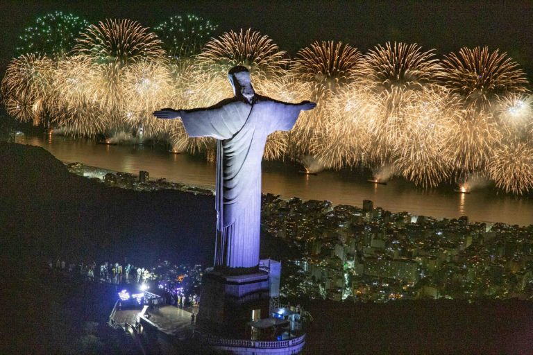 Voyager au Brésil pour le passager du Nouvel An à Rio de Janeiro